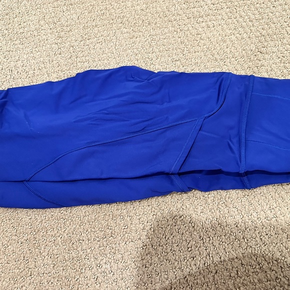 Lululemon, size 2 - Picture 5 of 5